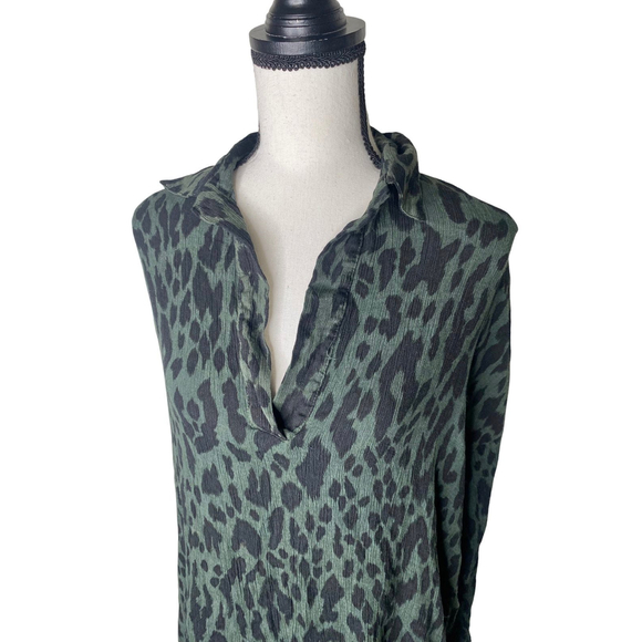 Umgee Cheetah Print Fringe Top Size Medium - Picture 5 of 9